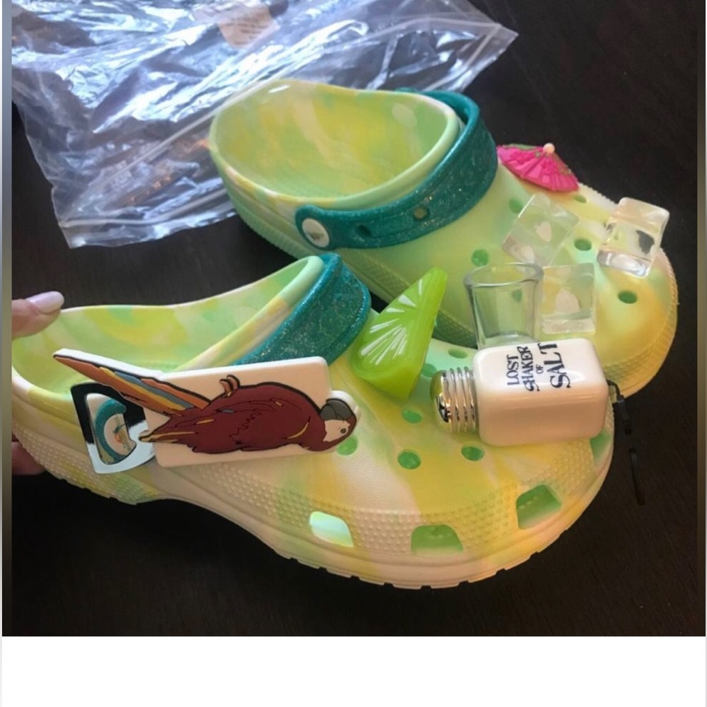 Crocs Margaritaville limited edition crocs 9